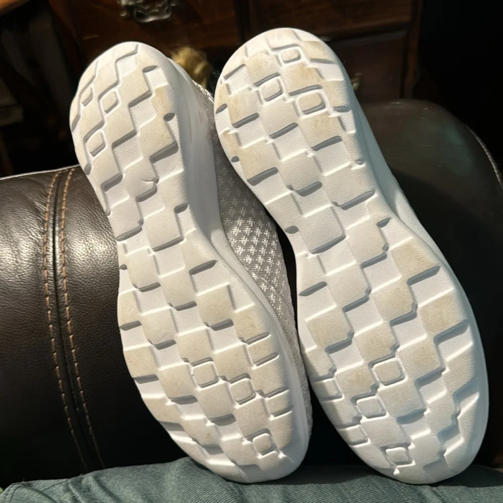 Sketchers S Sport memory foam shoes light gray size 9.5 9-1/2 - Picture 9 of 14